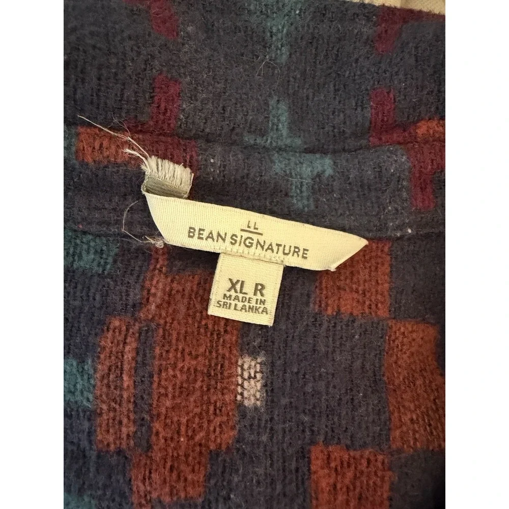 LL Bean Signature Flannel Shirt Aztec Print Chore Button Front Womens XL R - Picture 2 of 7